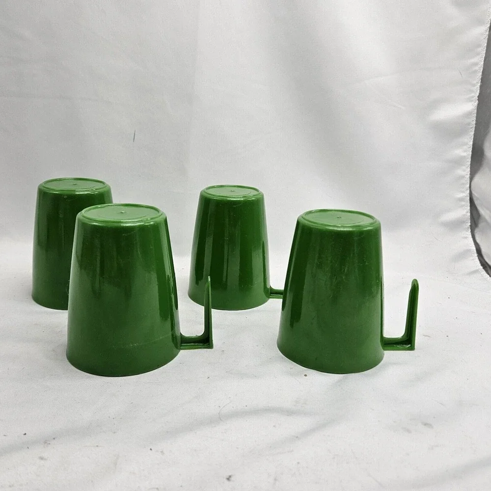 4-pc  Vintage Avocado Green‎ stackable Camping Cups With Handles